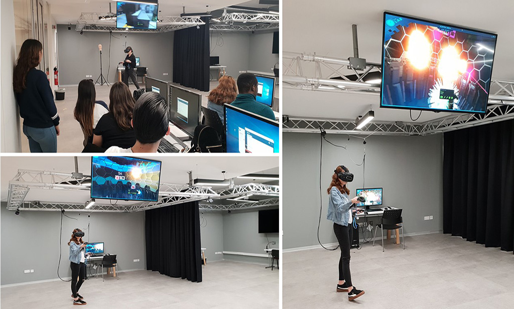 Student using HTC Vive